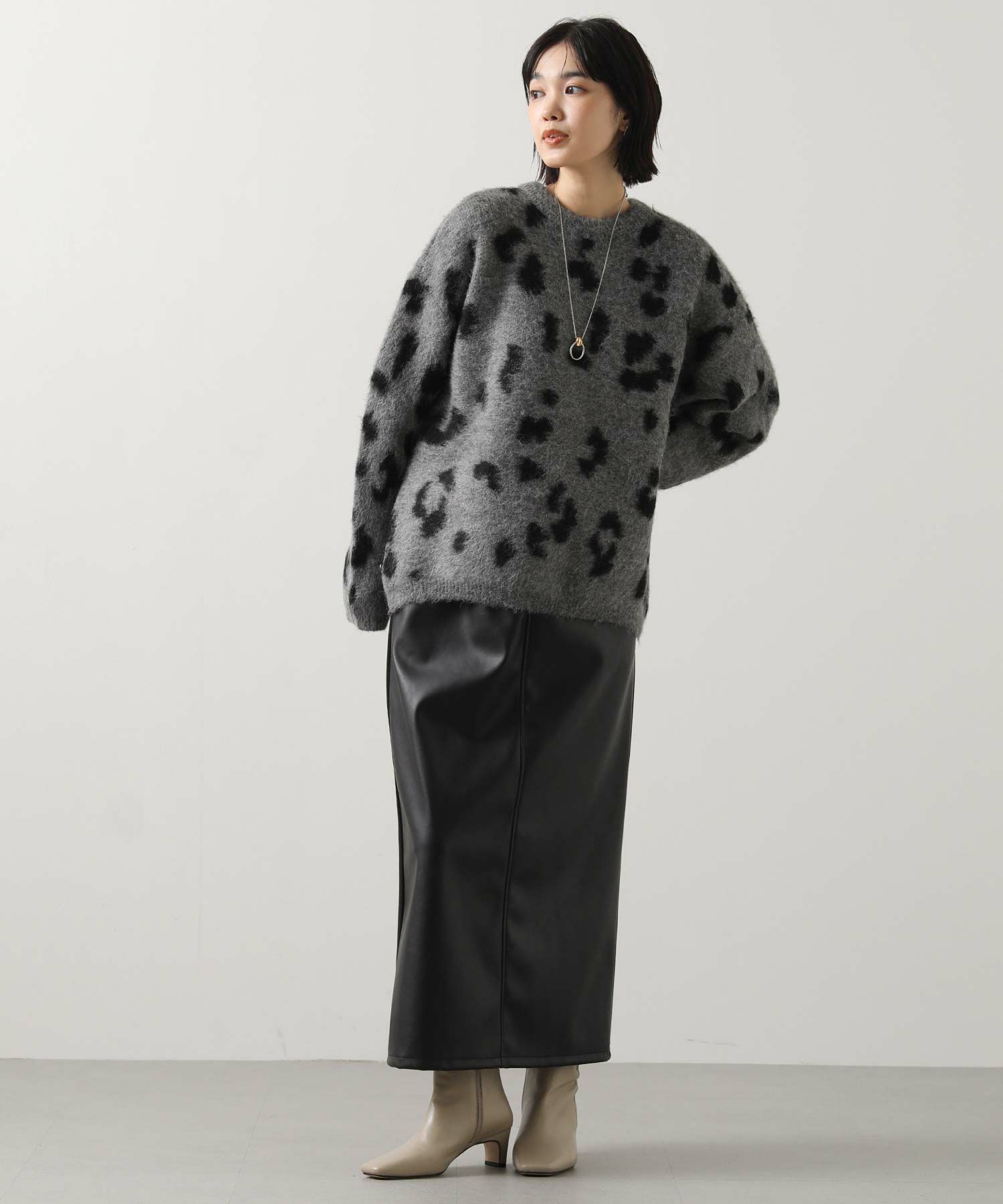 Gready Brilliantレオパードジャガードクルーネック2WAYニット