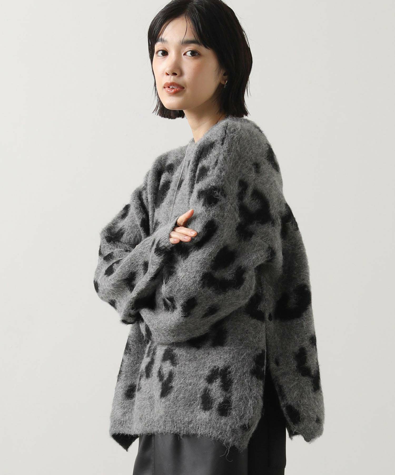 Gready Brilliantレオパードジャガードクルーネック2WAYニット