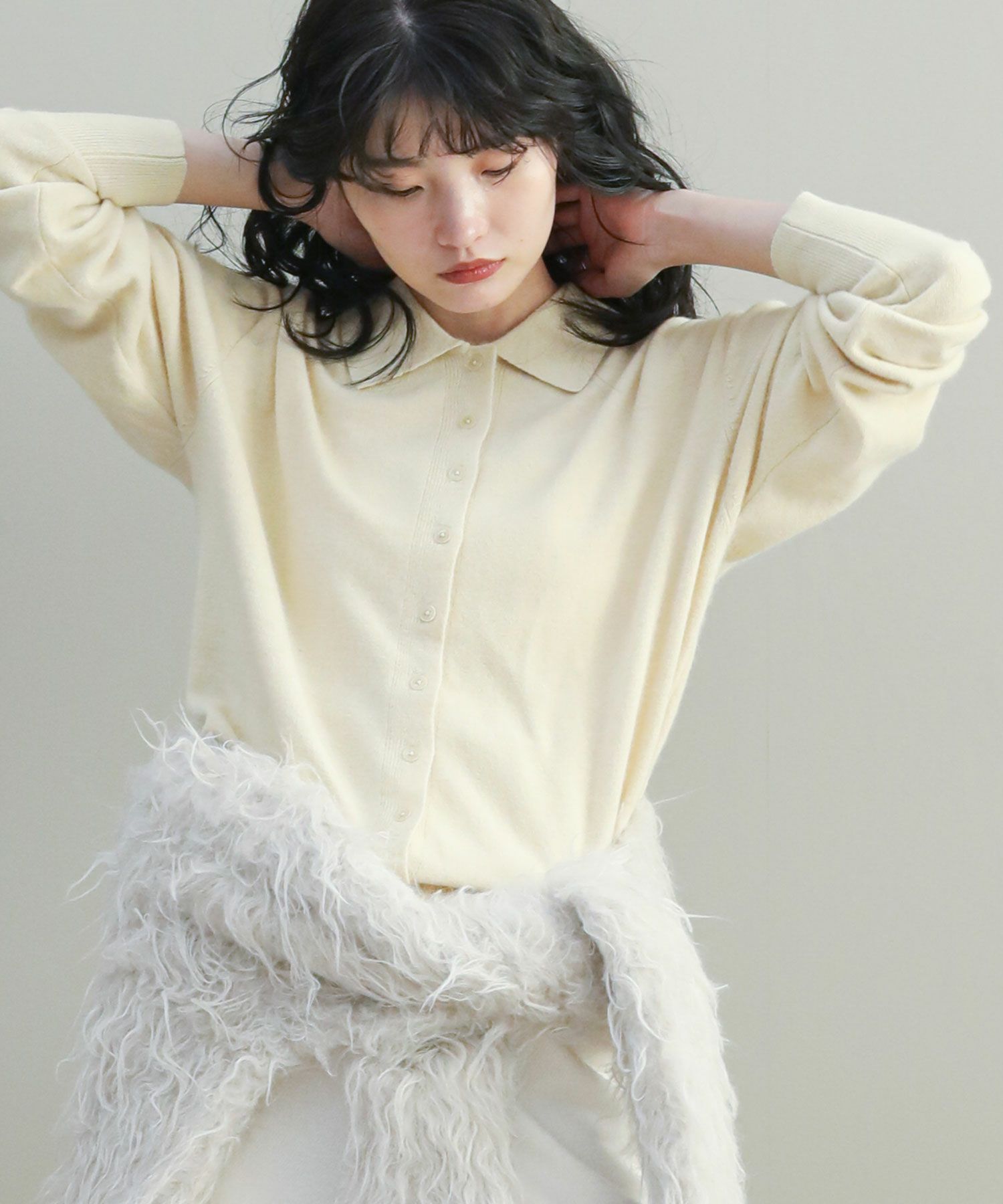 ライトベージュ