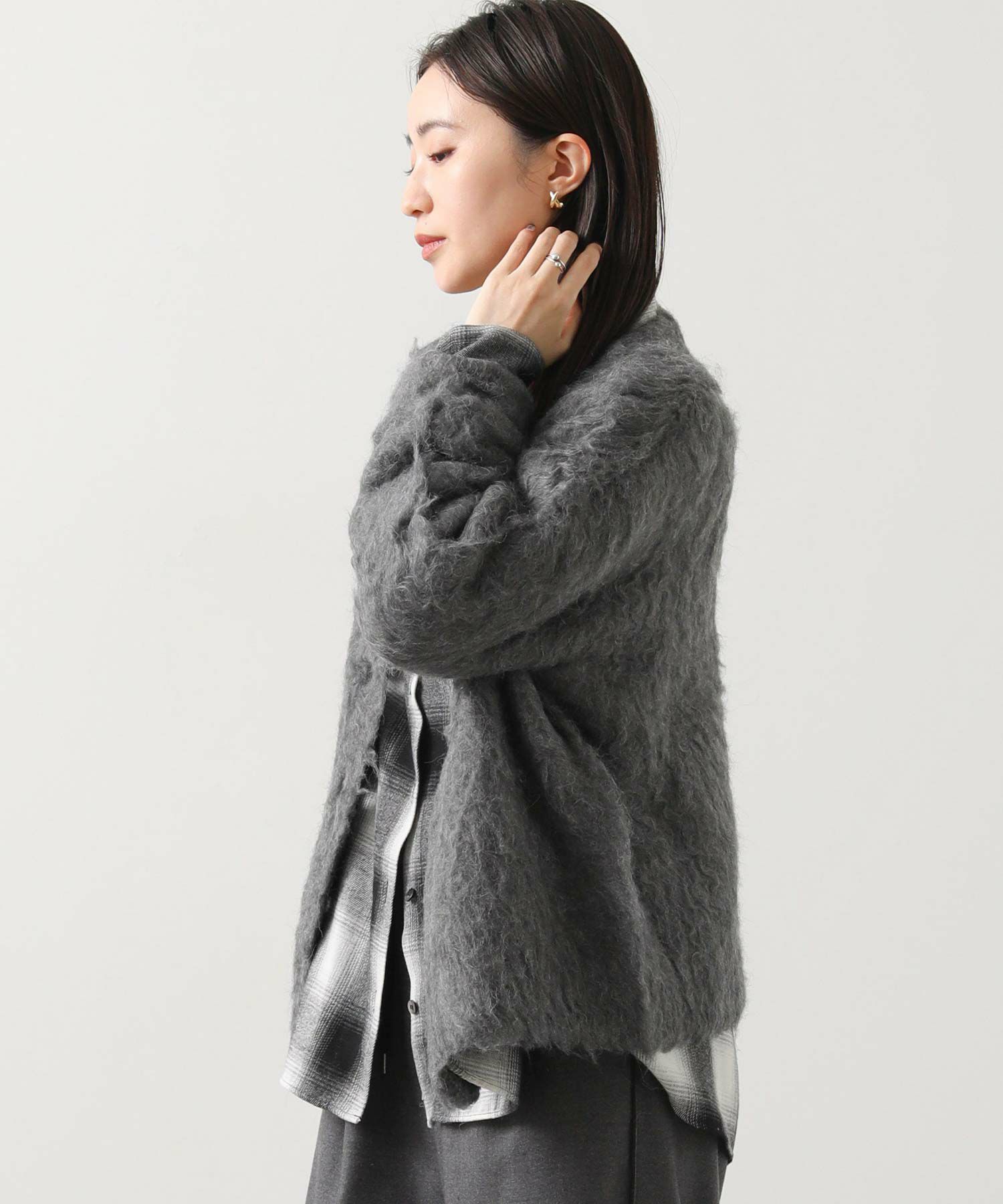 Gready BrilliantシャギーVネックニット | SEKIMIKI Online