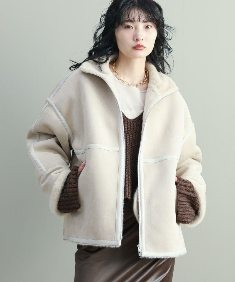 ライトベージュ