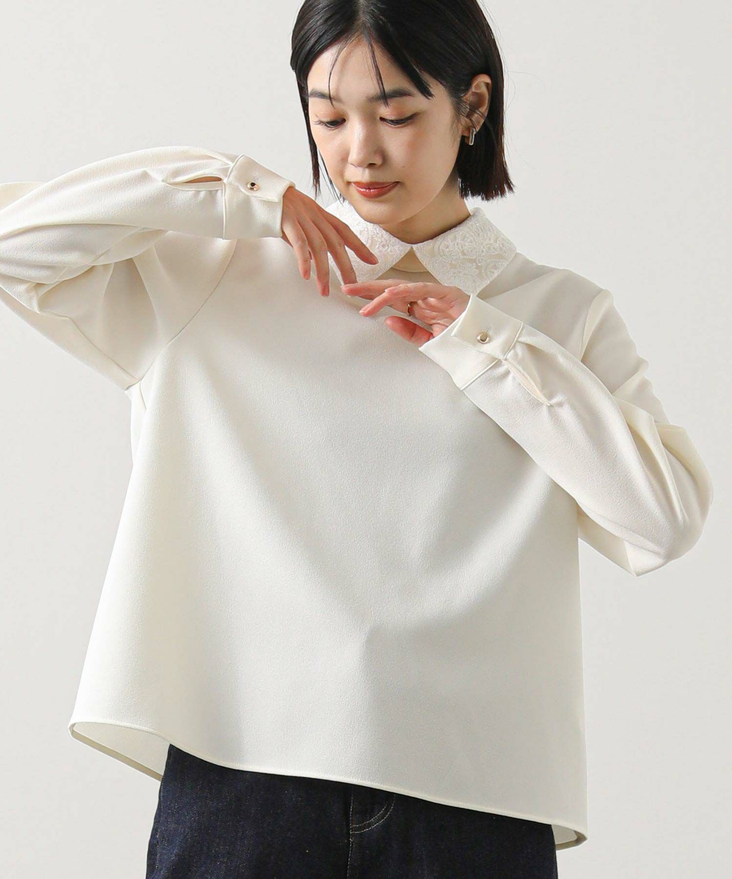 レースカラーブラウス　ホワイト Gready Brilliantジョーゼットレースカラーブラウス | SEKIMIKI Online