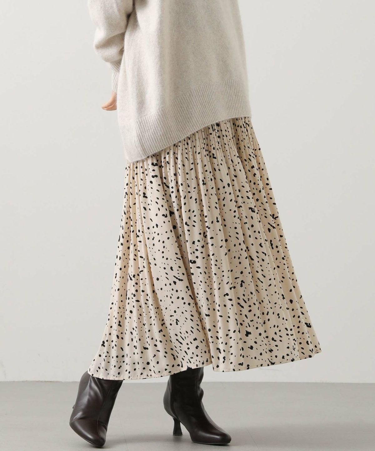 オフ×ブラック