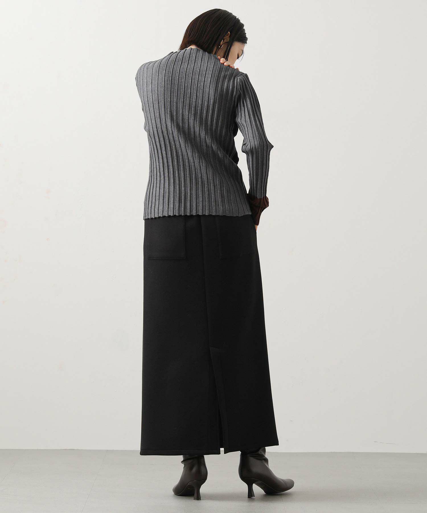 Gready BrilliantWリブトリコロールボトルネックニット | SEKIMIKI Online