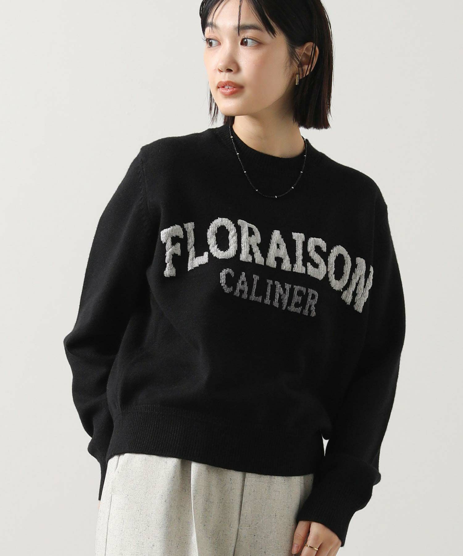 LV ラメロゴ付きホワイトニット LV ラメロゴ付きホワイトニット ラメモールニット(ホワイト) | LOVOT