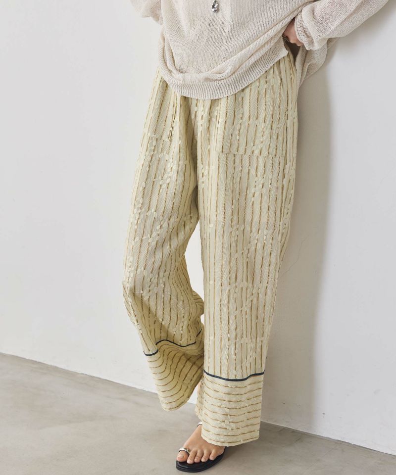 Gready Brilliant ストライプフラワーワイドパンツ ライトベージュ