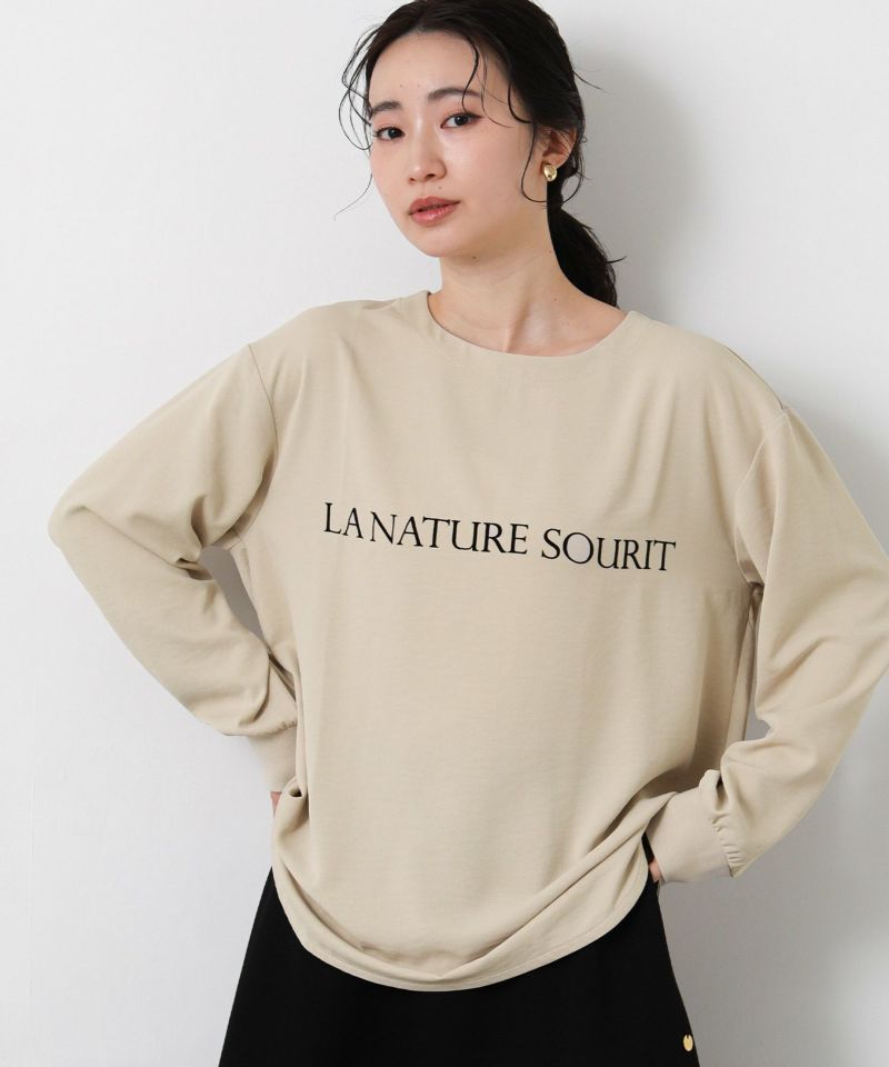 ライトベージュ