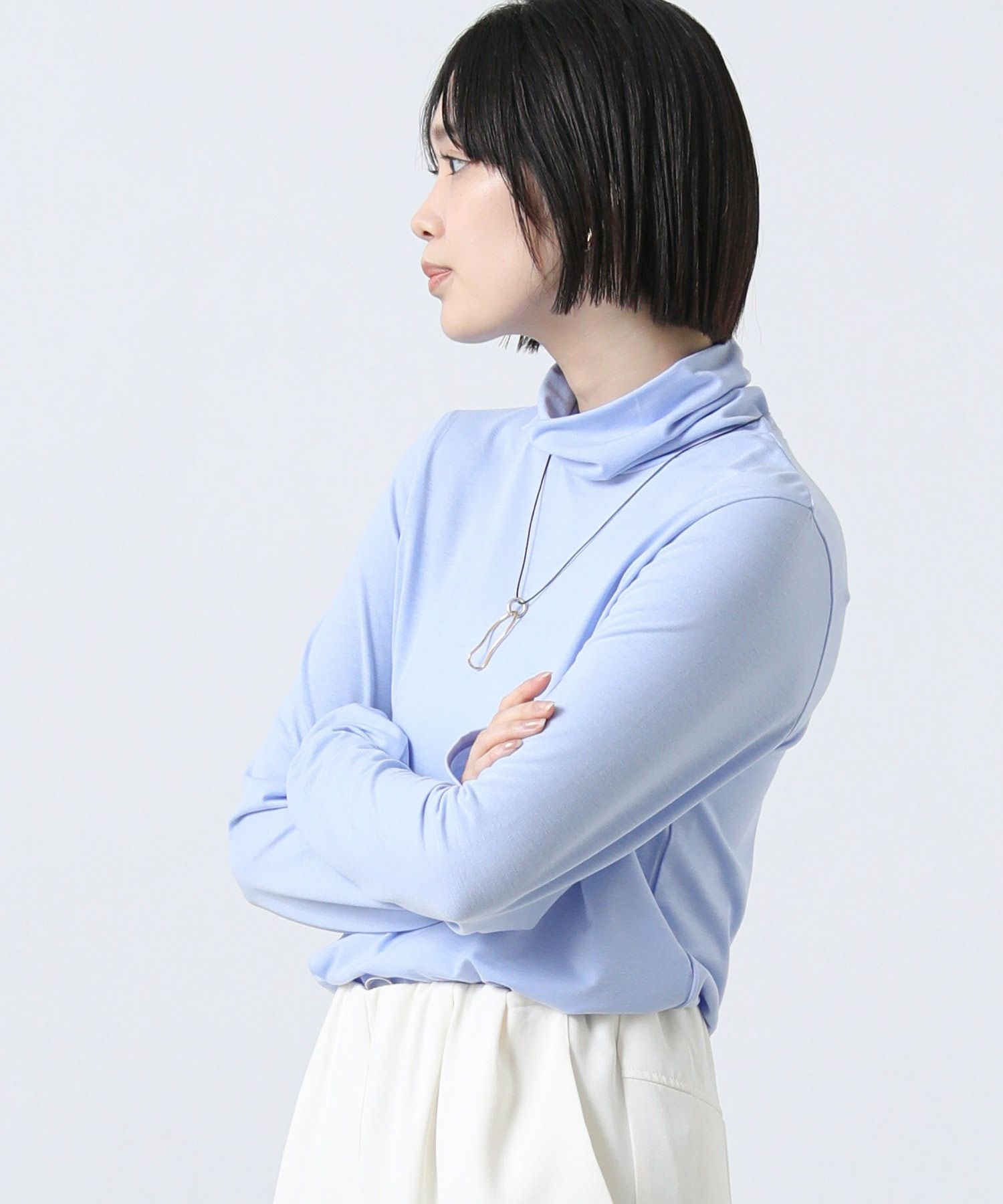 ブルー