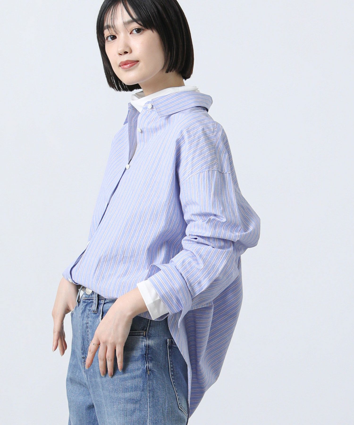 ブルー