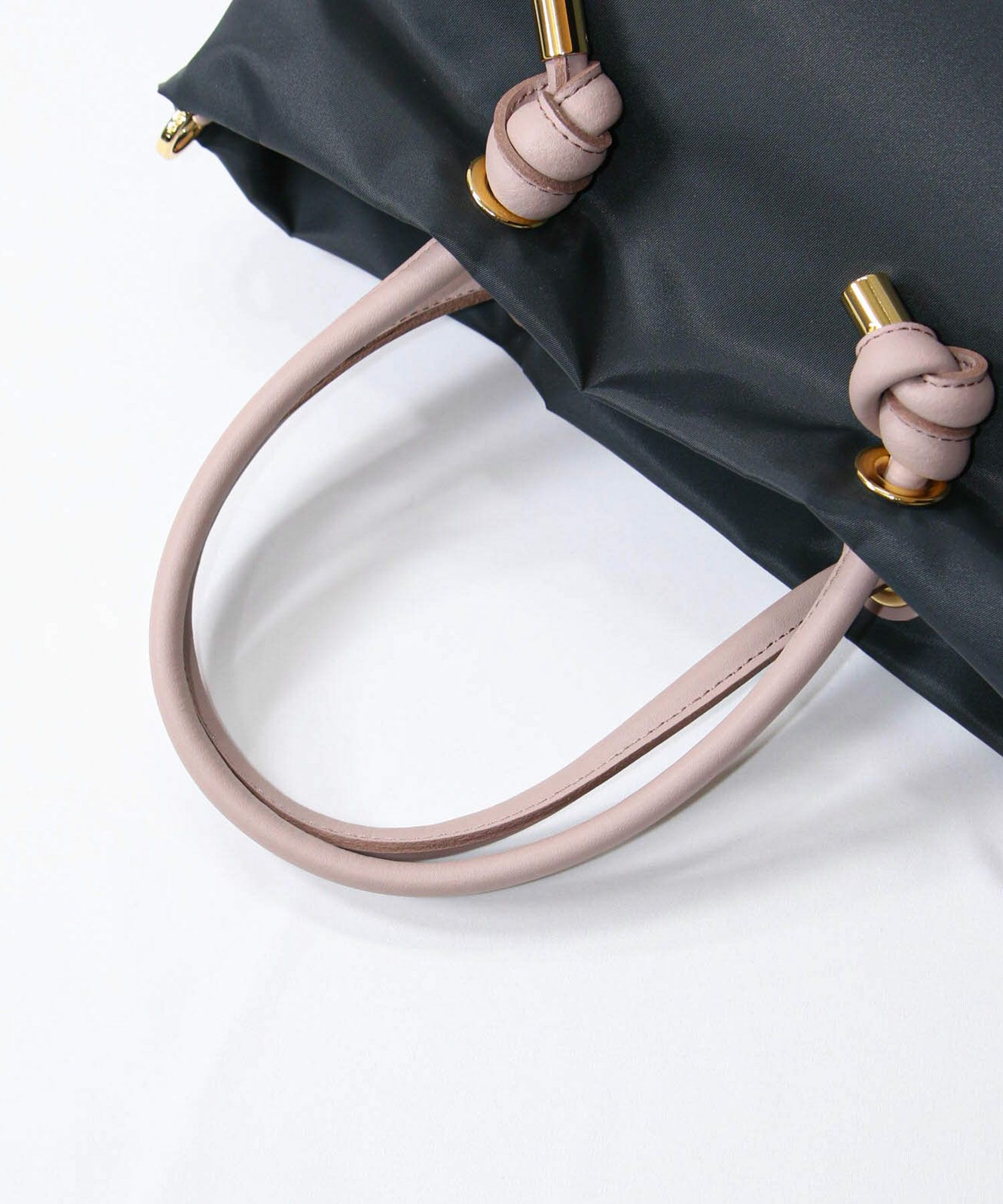 Gready Brilliantナイロンミディトート | SEKIMIKI Online