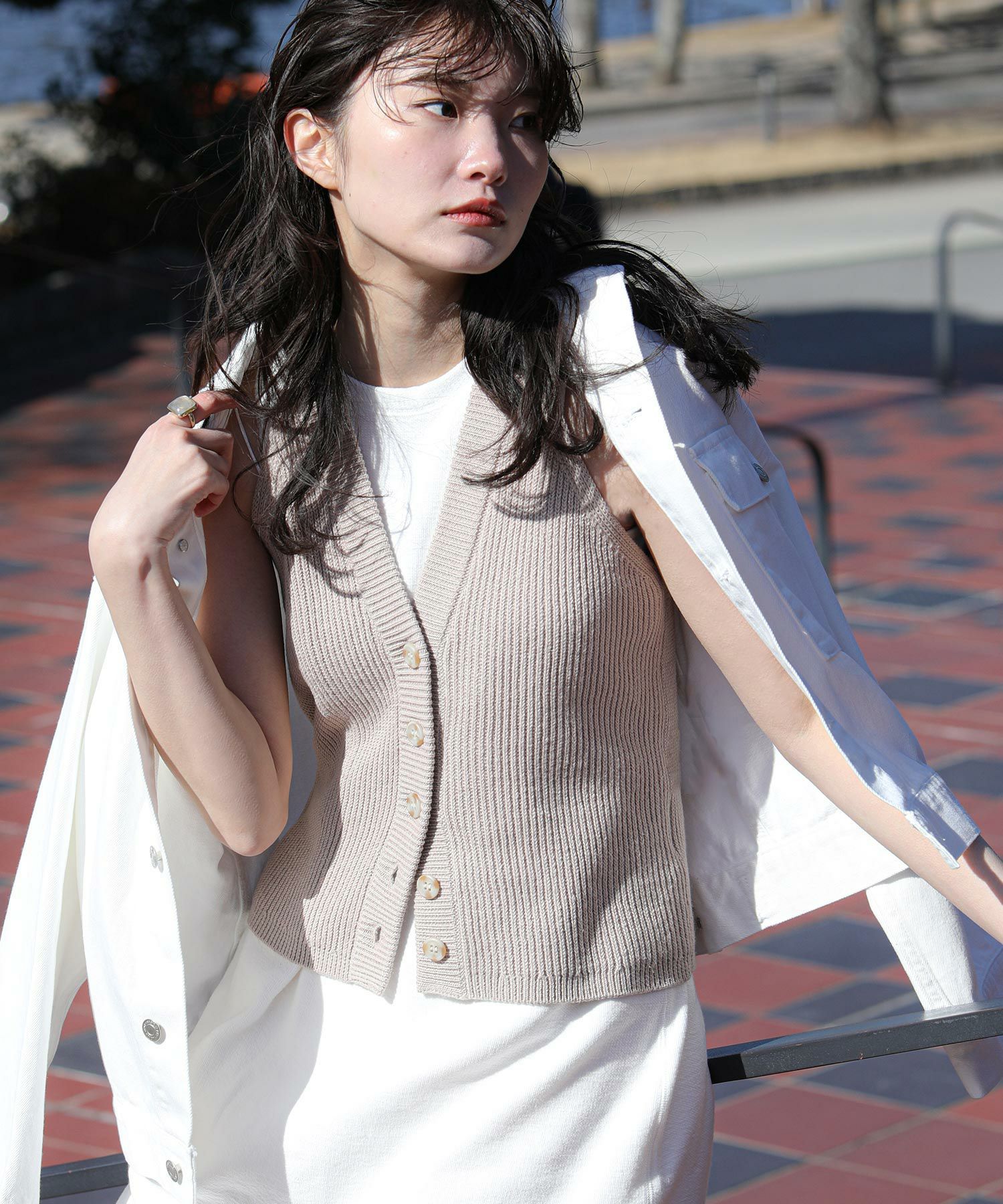 グレージュ