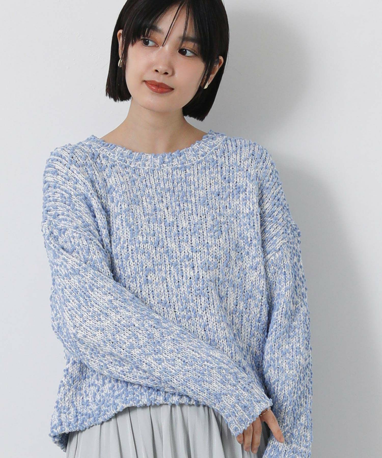 ブルー