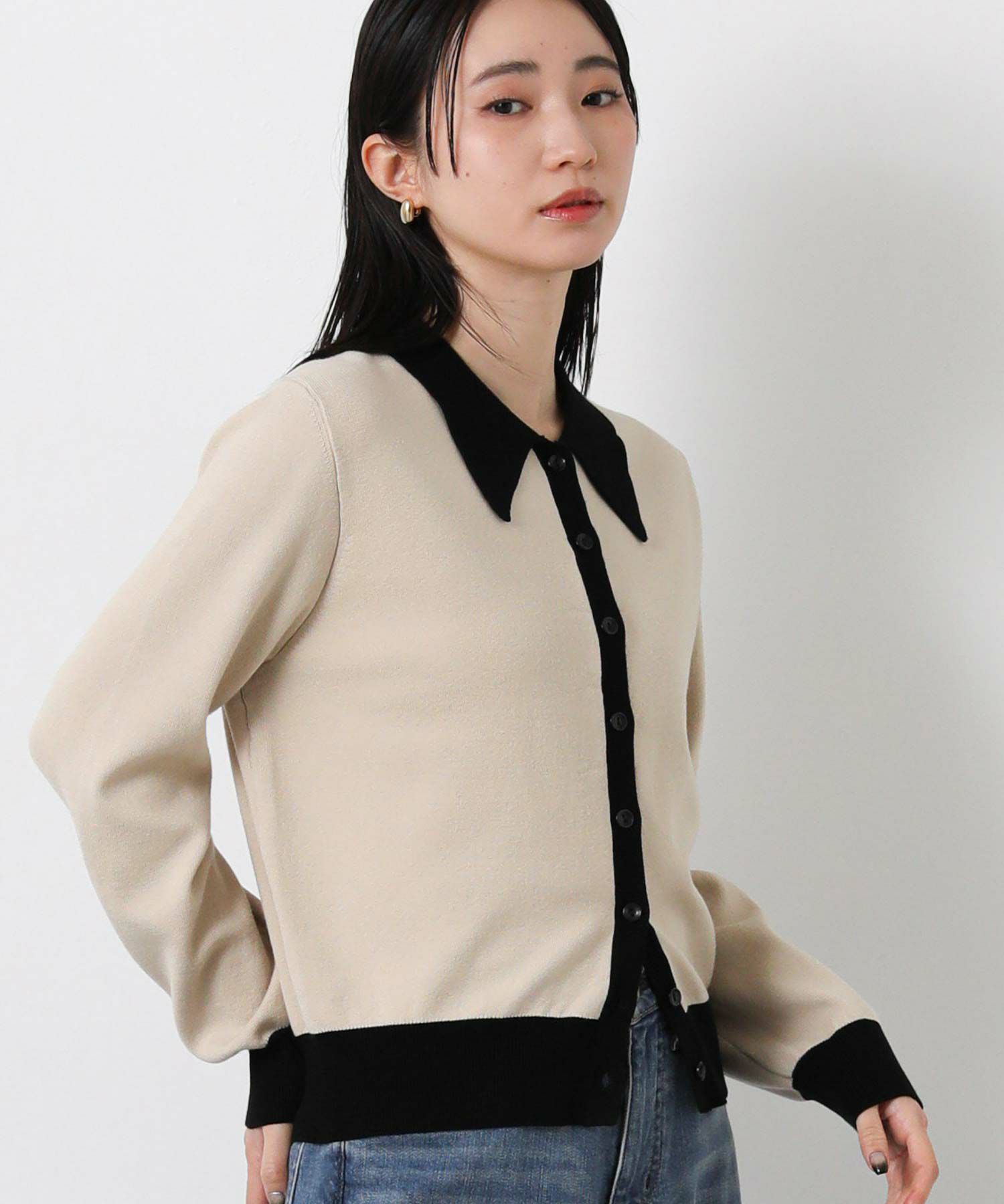 ベージュ×ブラック