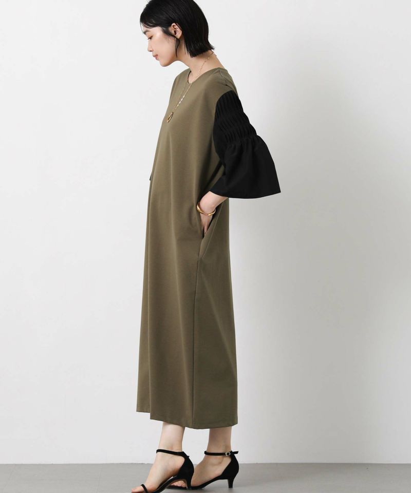 カーキ×ブラック